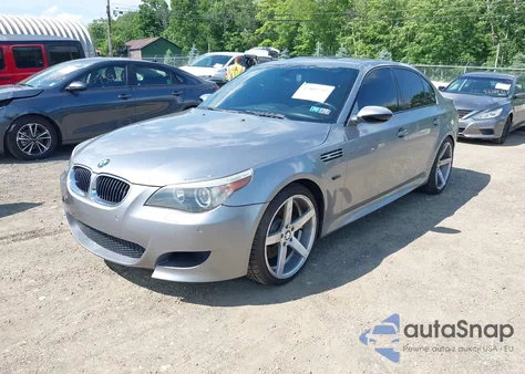 2006 BMW M5 из США, поврежденный, VIN WBSNB93596B581998
